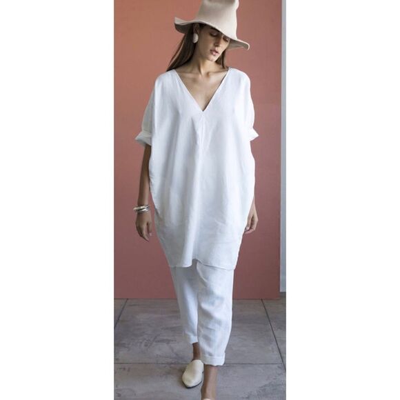 RACHEL CRAVEN
TEXTILES SHORT V NECK
CAFTAN - LINEN IN mustard - Picture 2 of 7